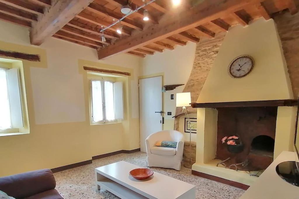 Casale San Teodoro - Mondaino Rn Villa Екстериор снимка